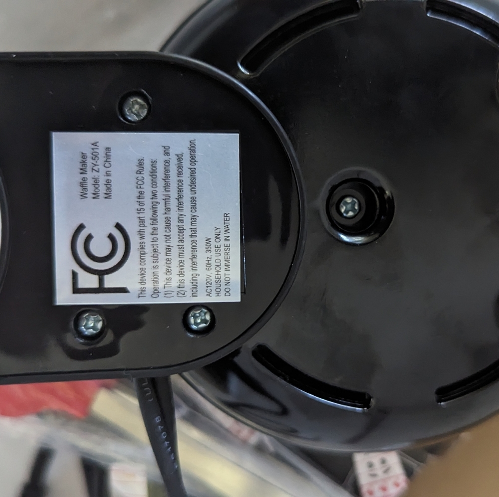 In-N-Out waffle maker - Picture 5 of 5
